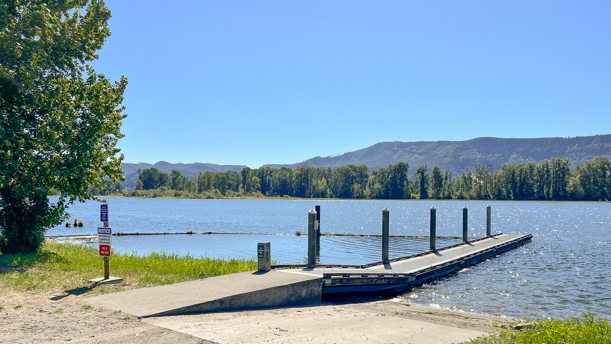 Svensen boat launch also known as coffee pot boat launch. Boat ramp to use for duck hunting on Puget Island in Cathlamet Washington on the Columbia river.